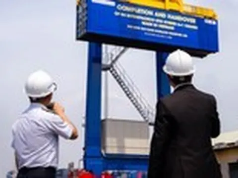 Lần đầu Việt Nam sản xuất cẩu RTG Hybrid, Tân Cảng Cát Lái chính thức vận hành