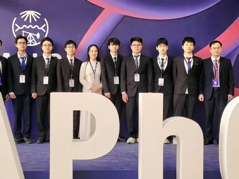 Học sinh Việt Nam đoạt 3 huy chương vàng Olympic Vật lý Châu Á