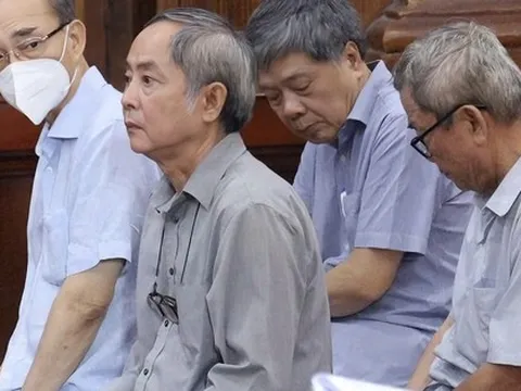 Hôm nay, dàn cựu lãnh đạo Vinafood II hầu toà liên quan khu đất 132 Bến Vân Đồn
