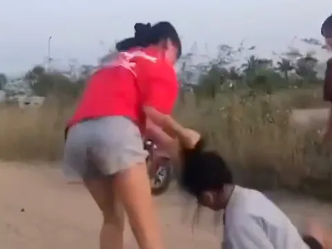 Chủ tịch Bình Định chỉ đạo ‘nóng’ sau các vụ học sinh đánh nhau