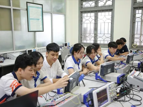 Ít học sinh chọn thi các môn STEM: Cảnh báo chất lượng nguồn nhân lực