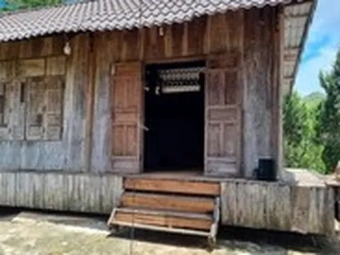 Độc đáo căn nhà gỗ có thể xoay theo hướng mong muốn