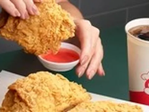 Jollibee và Highlands Coffee mang về bao nhiêu tiền cho tập đoàn mẹ ở Philippines?