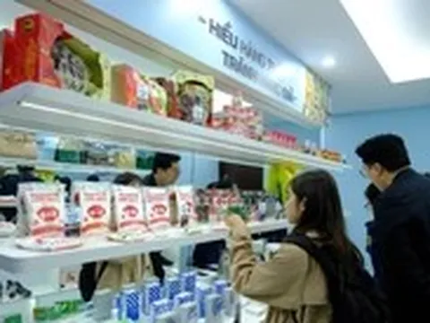 Thủ tướng: Lập chuyên án, xử nghiêm công chức buông lỏng để vi phạm hàng giả