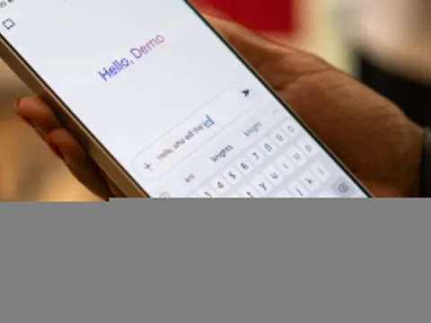 Sau iPhone, Google lại trả tiền để thành mặc định ở điện thoại Samsung
