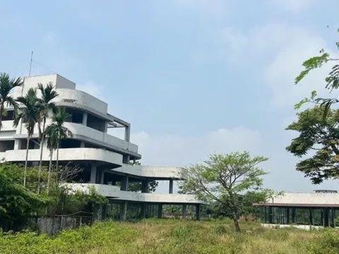 Bất ngờ hình ảnh 2 dự án cùng một chủ đầu tư ở bờ sông Hương