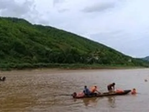 Tìm thấy thi thể hai chị em mất tích khi tắm trên sông Mã
