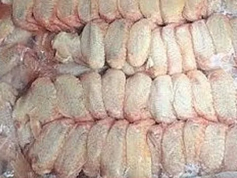 Việt Nam chi 200 - 300 triệu USD mỗi năm nhập gà đông lạnh