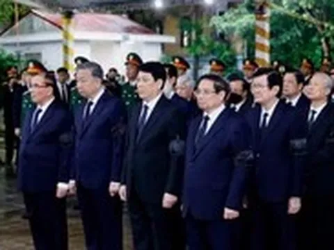 Lãnh đạo Đảng, Nhà nước ghi sổ tang tiễn biệt nguyên Chủ tịch nước Trần Đức Lương