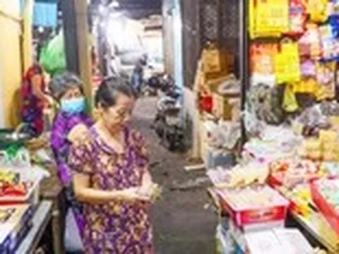 Hộ kinh doanh chuyển đổi số bắt buộc: Bỏ thuế khoán, giúp làm quen máy tính tiền