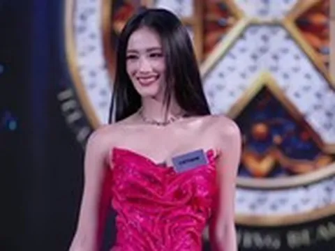 Ý Nhi mất cơ hội vào thẳng top 40 Miss World; Sneaker hở 4 ngón chân của Balenciaga gây tranh cãi