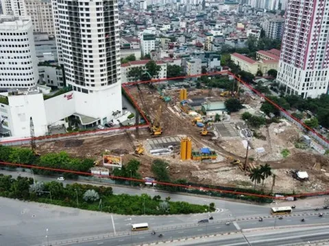 Cận cảnh khu 'đất vàng' 3 mặt tiền ở Hà Nội được đổi chủ sau nhiều năm bỏ hoang