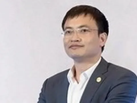 Doanh nghiệp Shark Vương làm chủ tịch mập mờ nhiều giao dịch liên quan người nội bộ