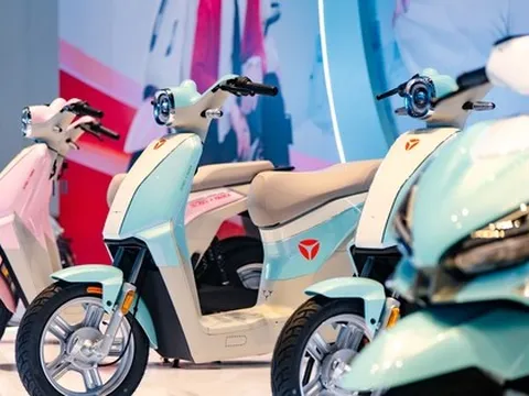 Hãng xây nhà máy 2.500 tỷ tại Việt Nam ra mắt bộ 3 xe máy điện hợp tác cùng ca sĩ SOOBIN, lên kế hoạch đẩy nhanh việc triển khai hạ tầng sạc