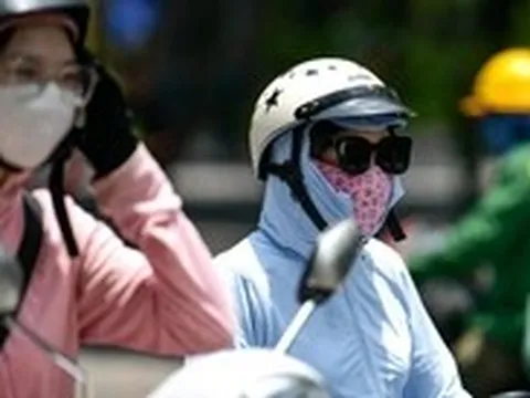 Hà Nội và nhiều tỉnh Bắc Bộ nắng 'cháy da', nhiệt độ chạm ngưỡng 40 độ C