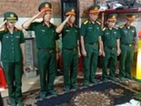 Thăm hỏi gia đình đại úy xả thân cứu 3 trẻ bị đuối nước ở Bình Định