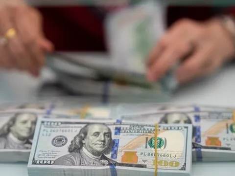 Ngày 3/6: Ngân hàng nhà nước nâng tỷ giá USD lên mức cao lịch sử, giá đô ngân hàng tăng kịch trần