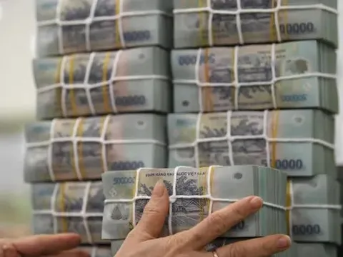 Hết cảnh ồ ạt tăng lãi suất