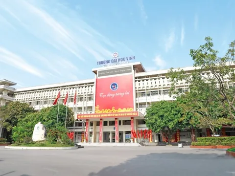 Vụ 2 cán bộ Đại học Vinh bị tố gạ gẫm nữ sinh: Nhà trường thành lập Hội đồng kỷ luật