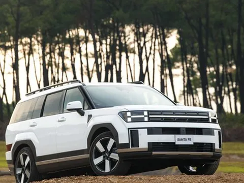 Ô tô Hyundai đồng loạt nhận ưu đãi lớn: Giảm tới 100% lệ phí trước bạ, Accent xuống ngang Kia Morning