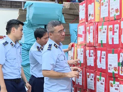 Quản lý thị trường phát hiện: Gần 4 tấn thịt đông lạnh không đảm bảo vệ sinh của Thịnh Phát Food (Quảng Bình); 2 tấn táo đỏ, kỷ tử không rõ nguồn gốc tại Tạng Kiều Đường (Phú Thọ)