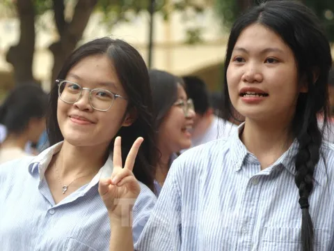 Trường đột ngột khai tử tổ hợp C00: Bộ Giáo dục yêu cầu điều chỉnh