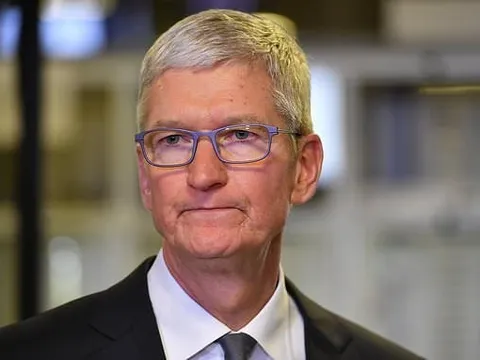 2 tỷ người dùng cũng khó cứu nổi Apple khỏi cơn bão hiện tại, đế chế từng tạo nên cuộc cách mạng với iPhone đang chịu thua trên mọi mặt trận