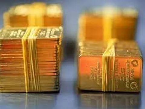 Giá vàng đồng loạt giảm mạnh