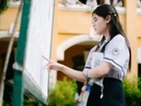 Dạy và học môn văn: Chọn 'rượu' thay vì chọn 'bình'