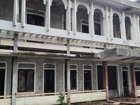 Trụ sở dôi dư sau sáp nhập: Khó chuyển đổi công năng, nên bán thu ngân sách