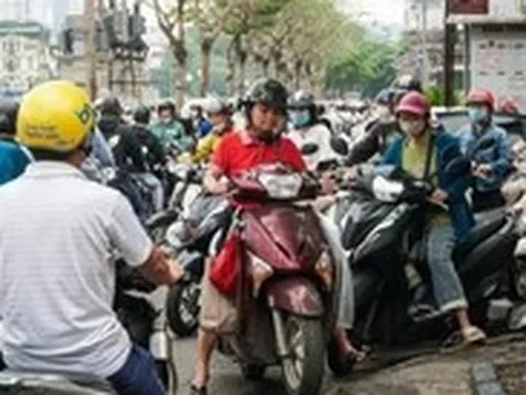 Chủ tịch Hà Nội: Sẽ tiếp tục kế hoạch hạn chế xe máy tại 4 quận nội đô