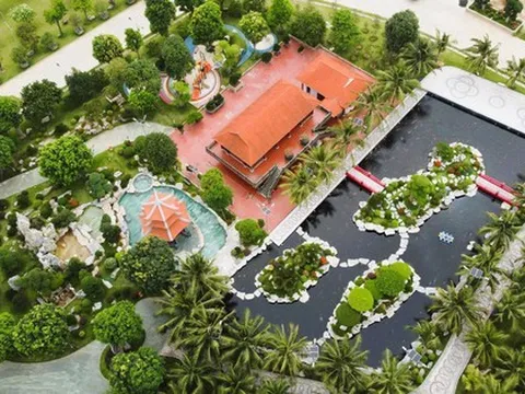 Khu biệt phủ cả ngàn m2 mà Tuấn "thần đèn" thường hiện diện làm bãi tập kết cát?