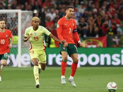 Ronaldo đưa ra lời kêu gọi về "hiện tượng" Lamine Yamal