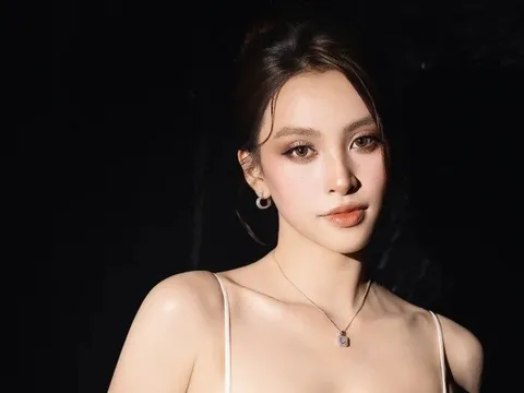 Hoa hậu Tiểu Vy phản pháo khi bị nói "chỉ đăng ảnh bikini mà vẫn nhiều tiền"