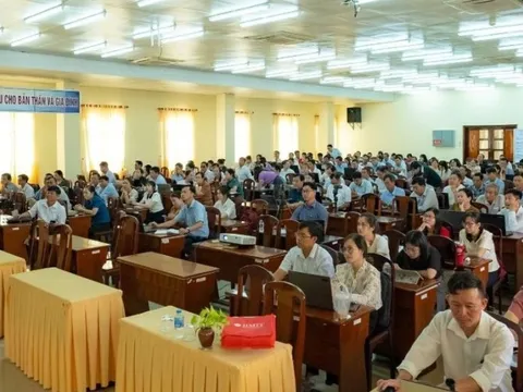 Thực tiễn ứng dụng ai trong Giáo dục tại Việt Nam: Cơ hội, thách thức và hành trình đổi mới