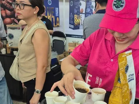 Bất ngờ với chia sẻ của một doanh nhân làm cà phê thật