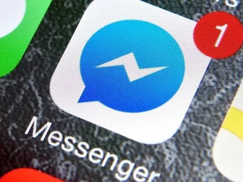 Quá khổ sở khi phải chat trên Messenger
