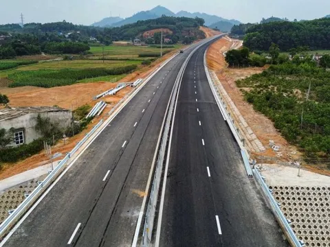 Cao tốc nghìn tỷ về đích sớm 2 năm, lập kỷ lục Việt Nam có hệ thống phức tạp hàng đầu thế giới mà do người Việt làm chủ công nghệ