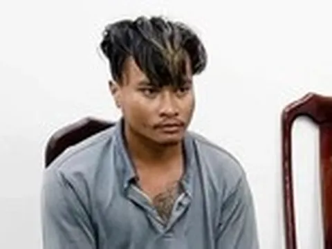 Chạy xe máy đi nhậu về va chạm với chó, ra tay chém chết chủ nuôi