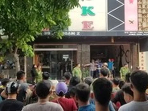 Cháy quán karaoke, một khách hàng ngủ quên tử vong
