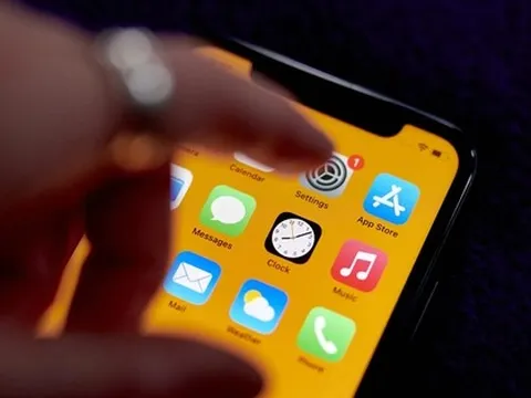 Người dùng iPhone, Facebook, Google cần đổi mật khẩu gấp