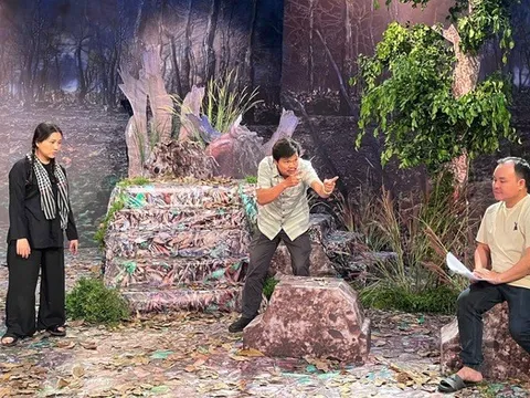 Đạo diễn Hoàng Duẩn: "Tôi yêu báo, thấu cảm với người làm báo"