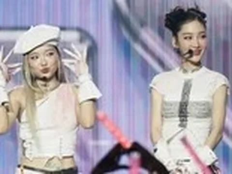 Em xinh say hi công bố concert tháng 9: Bà vội hơn fan nữa bà ơi!