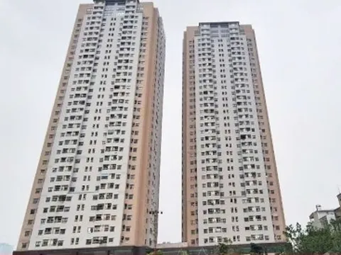 Hà Nội: Mâu thuẫn tháo hàng rào tôn sau bão Yagi, 5 người hầu toà