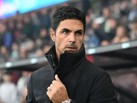 Arsenal hoàn tất bản hợp đồng đầu tiên trong mùa hè