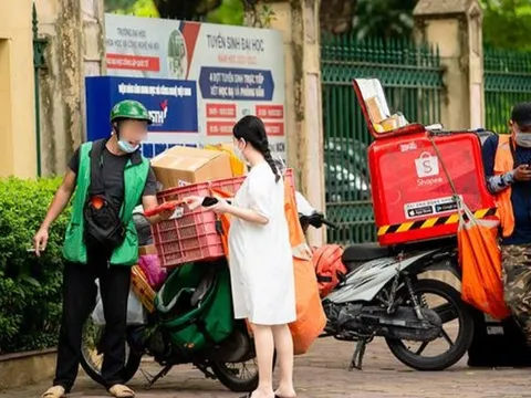 Đơn chỉ có phí 1,8 triệu đồng nhưng phải chuyển khoản 100 triệu cho shipper mà vẫn không được nhận hàng, người phụ nữ Hà Nội báo công an