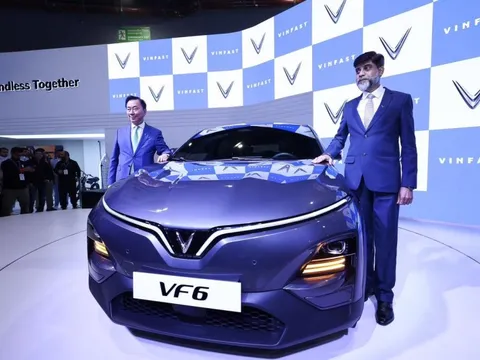 Ông Phạm Nhật Vượng sắp "mang cả Vingroup" tới nước GDP vượt Anh, Pháp, Nga, Elon Musk lại chần chừ