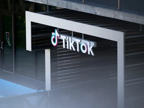 Ông Trump lại 'cứu' TikTok