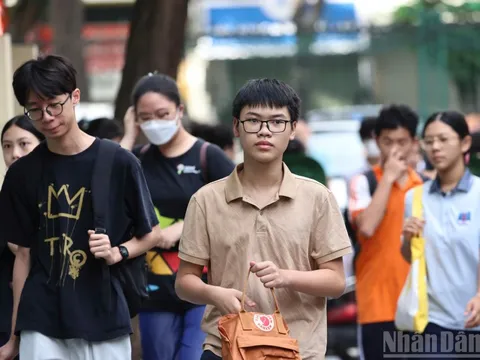 Trường THCS và THPT Nguyễn Tất Thành công bố điểm thi, điểm chuẩn vào lớp 10