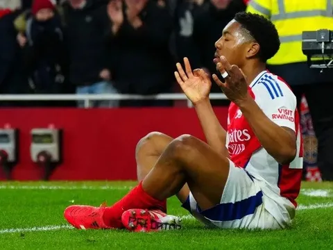 Arsenal âm thầm "trói chân" viên ngọc quý trước sự dòm ngó của Real Madrid